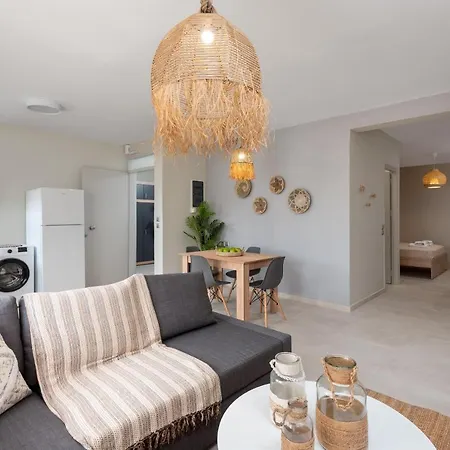 דירה Port Living