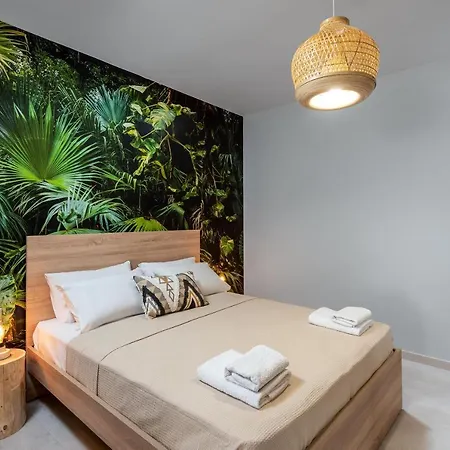 Port Living Apartment
