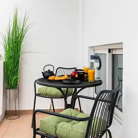 Port Living Apartman *